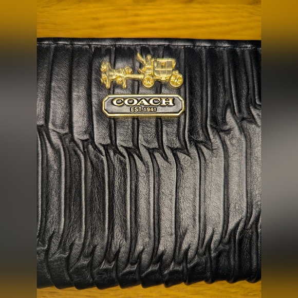 Coach Handbags - ‼️SOLD‼️⭐Coach⭐ Madison Black Gathered Leather Accordion Zip Wallet